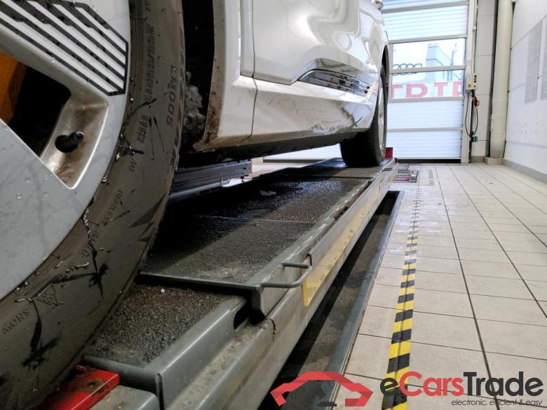 Audi 55 quattro S line E-tron Sportback #6