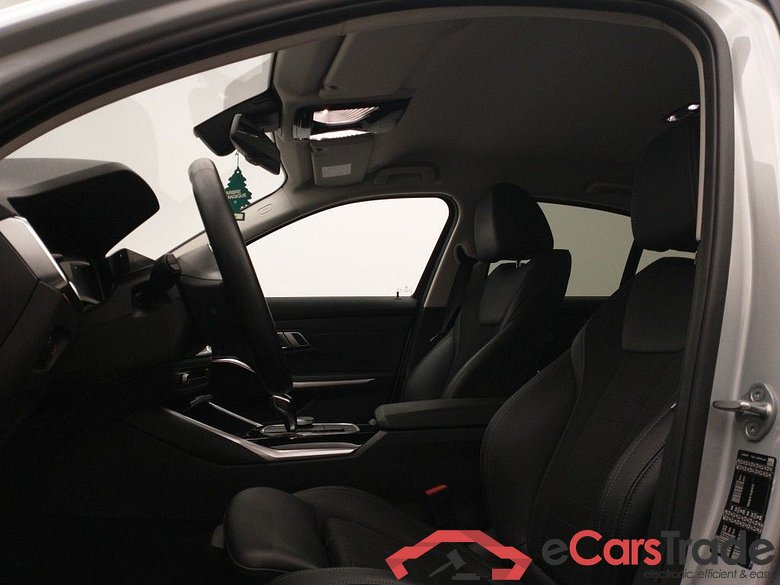 BMW 3 Reeks Berline 318dA (110 kW) 4d #6