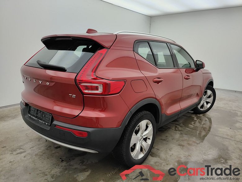 VOLVO XC40 1.5 T2 129 Momentum Pro Geartronic 5d #5