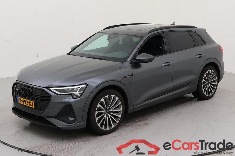 AUDI e-tron  #1