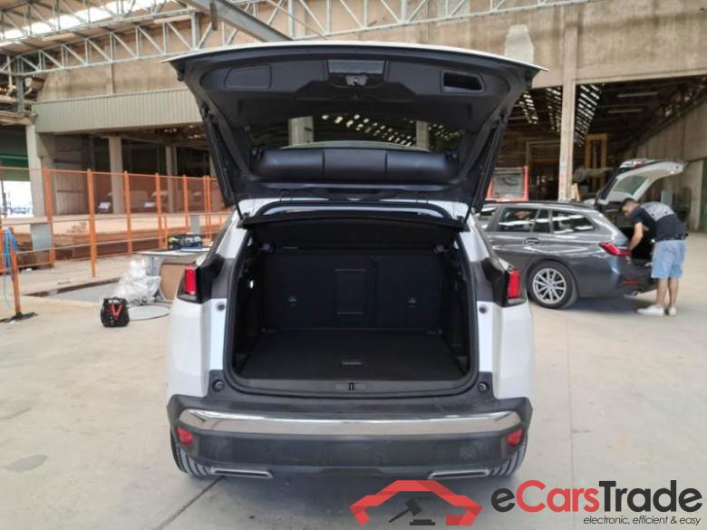 Peugeot 57 PEUGEOT 3008 / 2016 / 5P / SUV BLUEHDI 130 EAT8 SeS BUSINESS #5