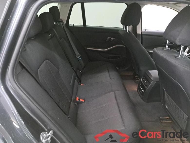 BMW 3 SERIES TOURING 2.0 318D (100KW) TOURING Model Advantage Business Storage #6