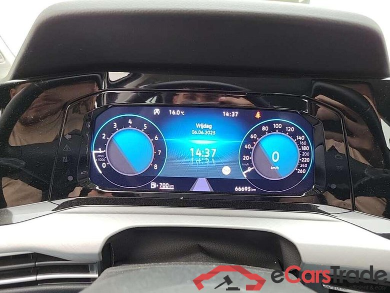 VOLKSWAGEN GOLF 1.0 TSI Life #4