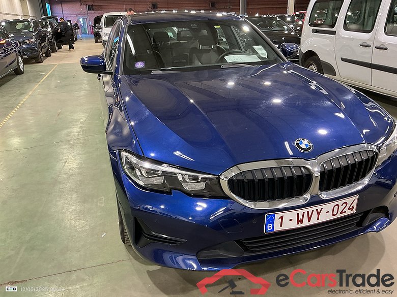 BMW 3-serie 2.0 330E (135KW) BERLINE #1
