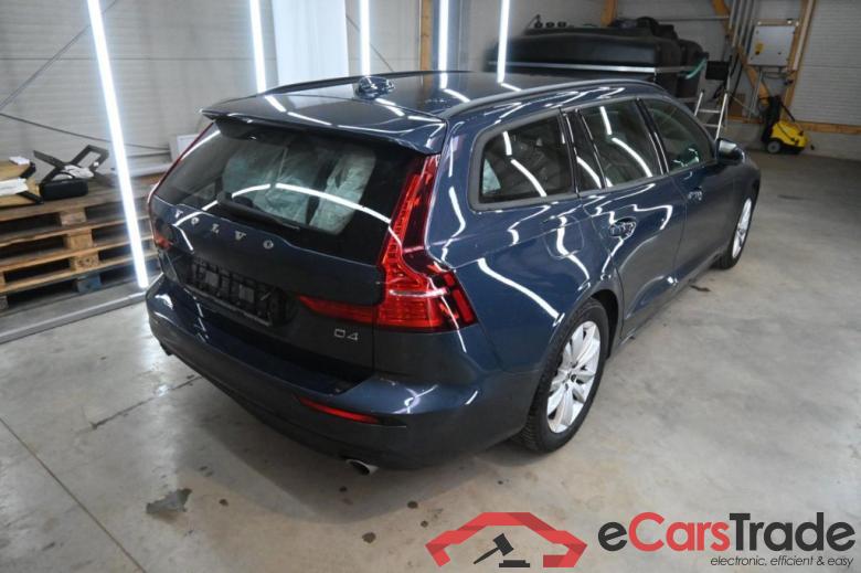 Volvo V60 ´18 V60 Kombi Momentum 2.0 D4 140KW E6dT #2