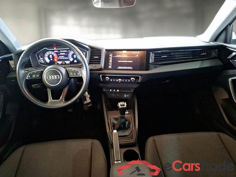 AUDI A1 CITYCARVER / 2018 / 5P / BERLINA 30 TSI CITYCARVER ADMIRED #3