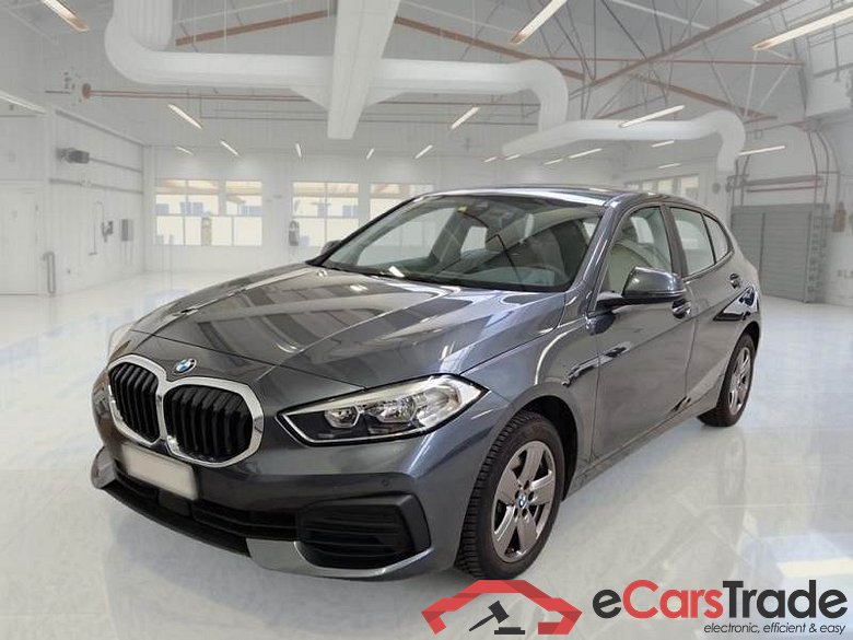 BMW 118D BMW SERIE 1 / 2019 / 5P / BERLINA 118D BUSINESS ADVANTAGE #1