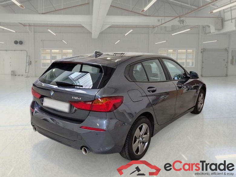 BMW 118D BMW SERIE 1 / 2019 / 5P / BERLINA 118D BUSINESS ADVANTAGE #2
