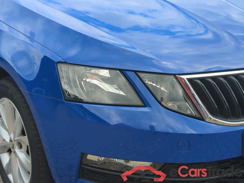 SKODA Octavia Combi 110 kW #4