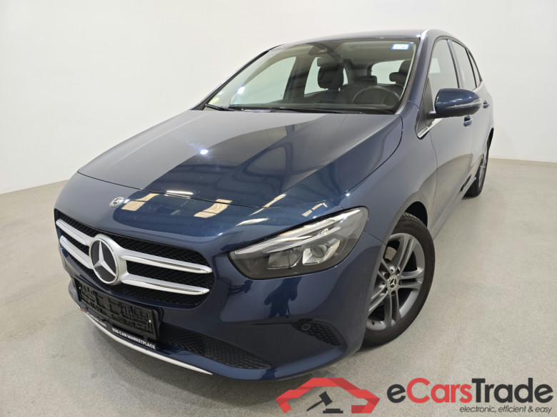 Mercedes B 200d Aut. LED-Xenon Widescreen Navi 1/2 Sport-Leather KeylessGo Camera Klima PDC ...