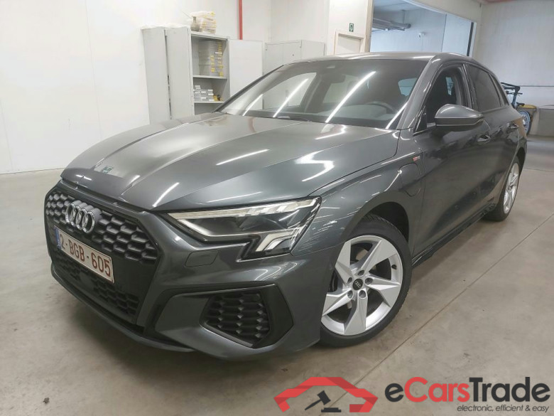 AUDI - AUD A3 SB 40 TFSI e S Line 204PK Pack Platinum & Adaptive Cruise Control  * HYBRID *