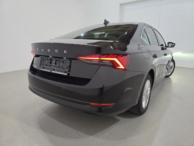 Skoda Octavia 2.0 TDI Ambition LED Virtual Navi KeylessGo Klima PDC ... #4