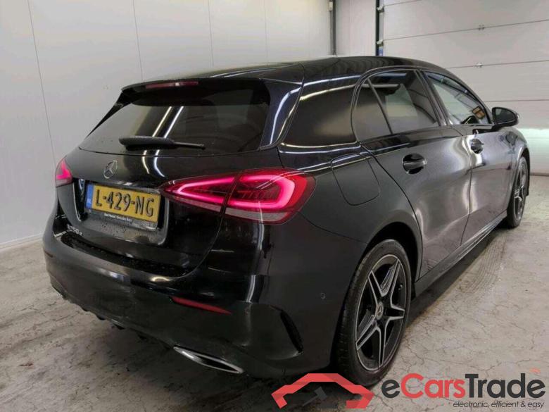 MERCEDES-BENZ A-klasse 250 e Bns Sol. AMG #2