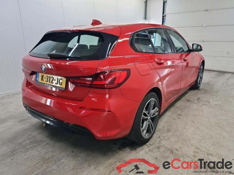 BMW 1-serie 116d Executive Ed. #2