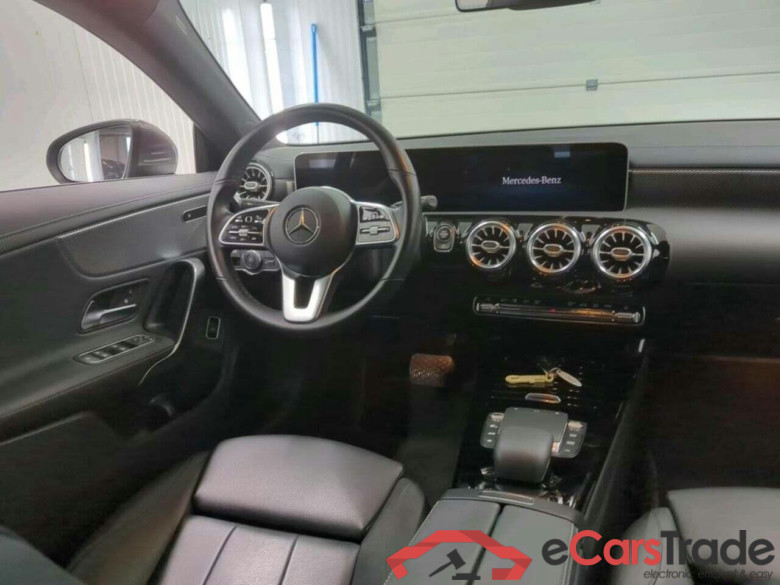 MERCEDES-BENZ CLA-klasse 180 d Bns Sol. Lux. #3