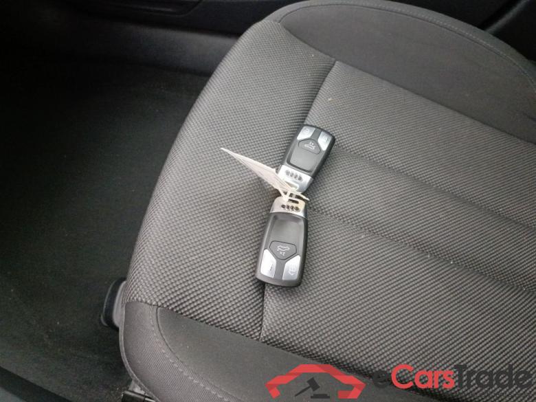 AUDI A4 AVANT DIESEL - 2020 30 TDI 136hp S tronic (EU6AP) 5d #4