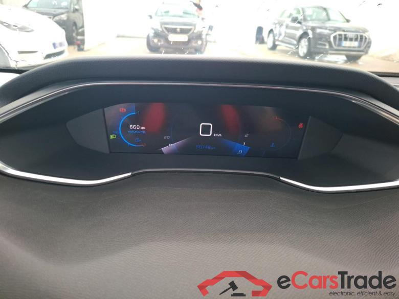 PEUGEOT 308 / 2017 / 5P / Berline PureTech 110 S&S ACTIVE PACK #6 PEUGEOT 308 / 2017 / 5P / Berline PureTech 110 S&S ACTIVE PACK #6