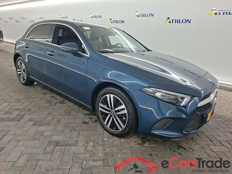 MERCEDES-BENZ A-klasse A 250 e 8G-DCT Bus Sol Luxury Limited 5D 160kW #2
