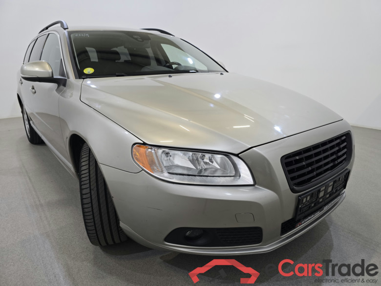 Volvo V70 2.0d D3 Navi Leather Klima PDC ... #3
