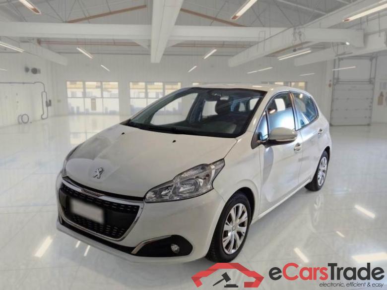 PEUGEOT 208 / 2015 / 5P / Berlina Van Active BlueHDi 75cv #1