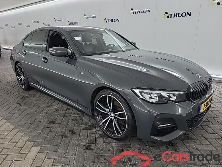 BMW 3 Serie Sedan 318iA 4D 115kW #2