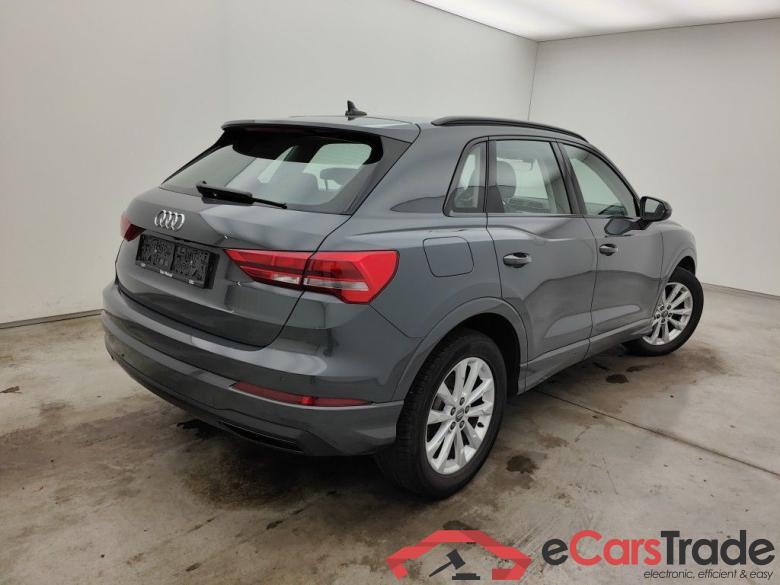 Audi Q3 35 TDI S tronic Advanced Business Editio 5d #2
