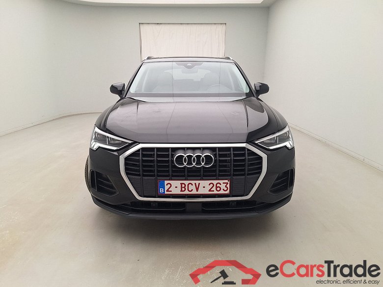 Audi, Q3 '18 PHEV, Audi Q3 45 TFSI e S tronic 5d