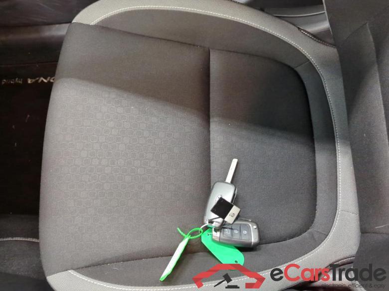 Hyundai KONA 1.6 GDI HEV Comfort Smart 5d #4