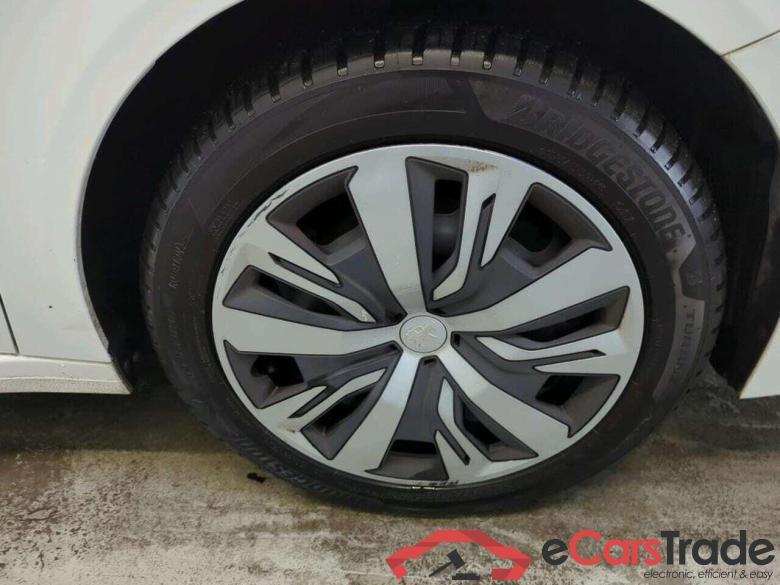 PEUGEOT 208 1.2 PureTech Active #5