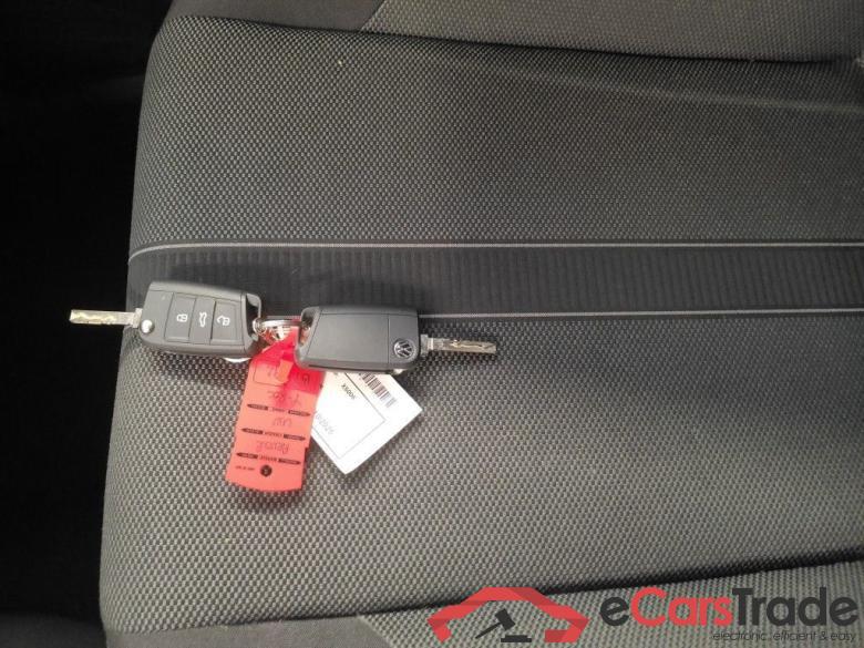 VOLKSWAGEN T-ROC - 2022 1.5 TSI 150hp  ACT Life DSG 5d #4