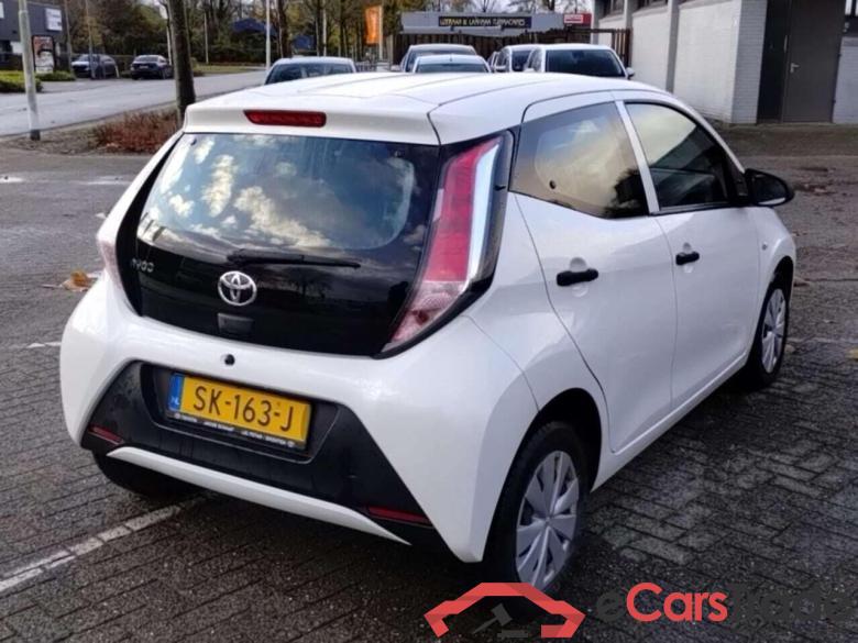 TOYOTA Aygo 1.0 VVT-i x-fun #4