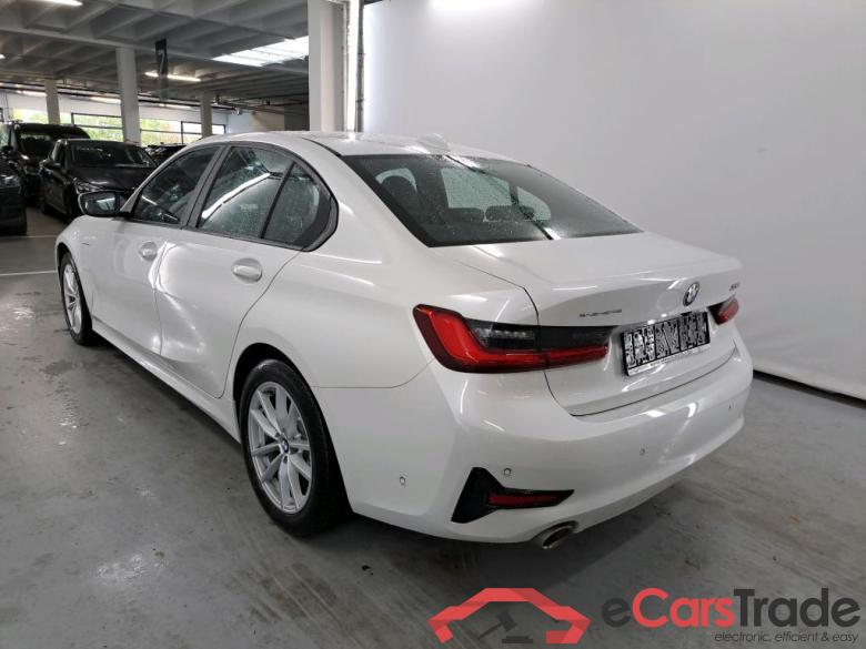 BMW 3 - 2019 330eA PHEV #3
