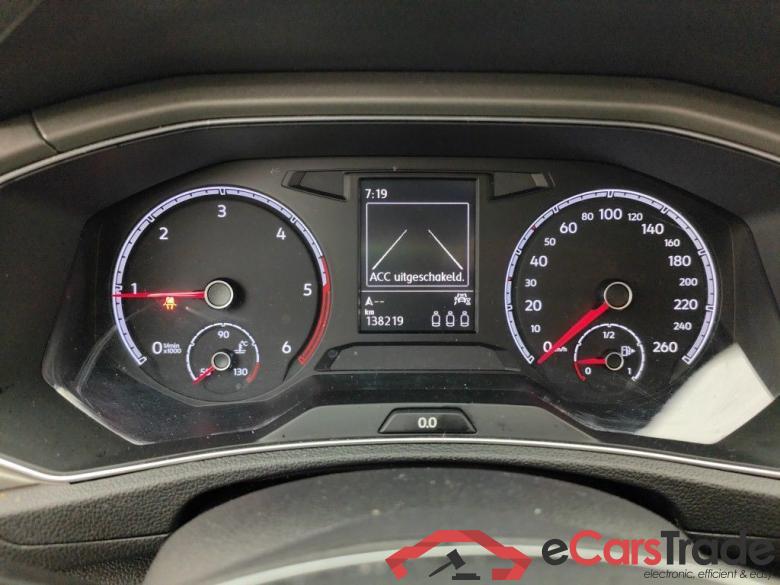Volkswagen T-Roc 2.0 TDI 85kW Style 5d #6