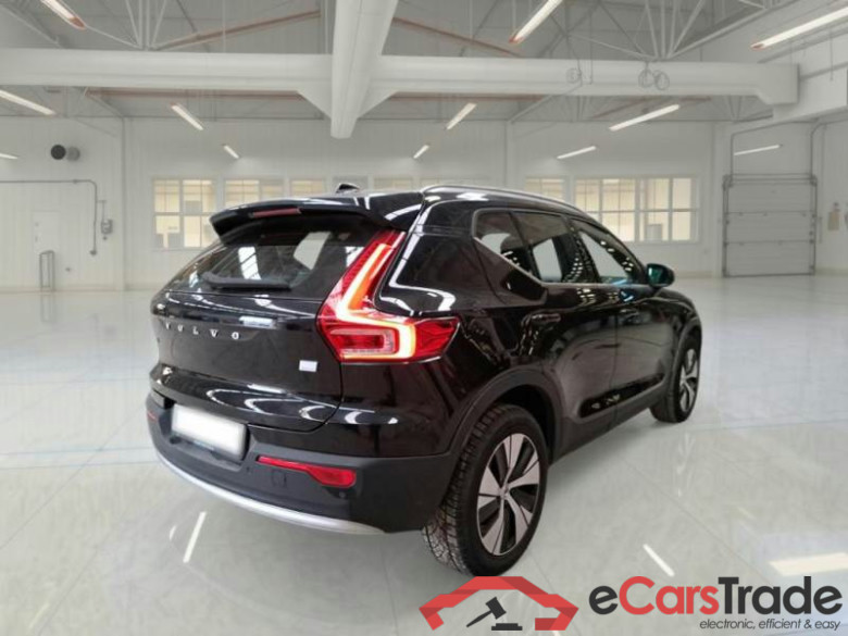 VOLVO XC40 / 2021 / 5P / SUV T4 RECHARGE PLUG-IN AUTO CORE #2