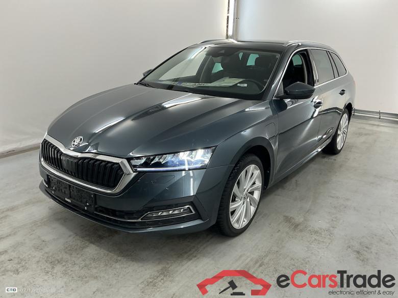 SKODA OCTAVIA COMBI 1.4 TSI PHEV 150KW DSG CLEVER #1