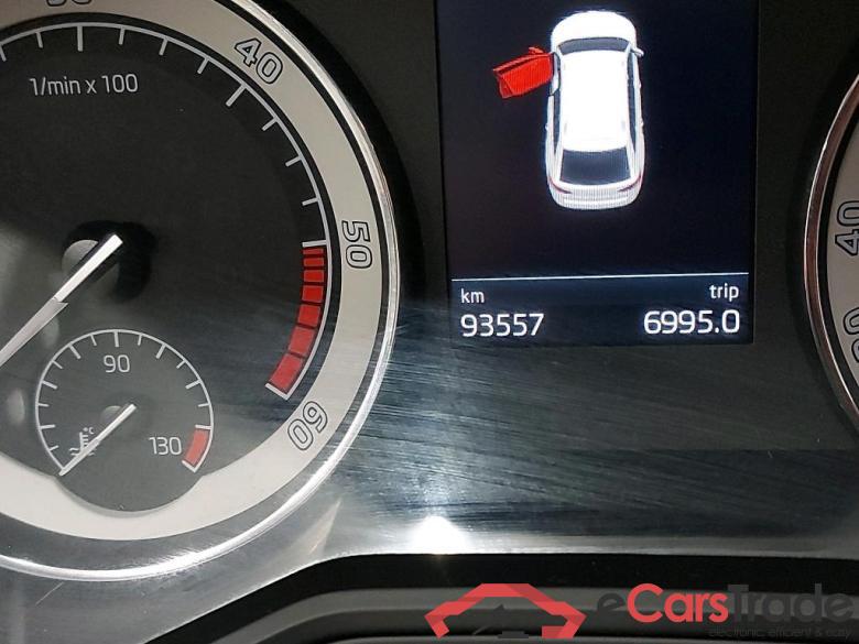 SKODA - SKO SUPERB COMBI CRTDI 120PK DSG7 Style Pack Corporate Plus #5