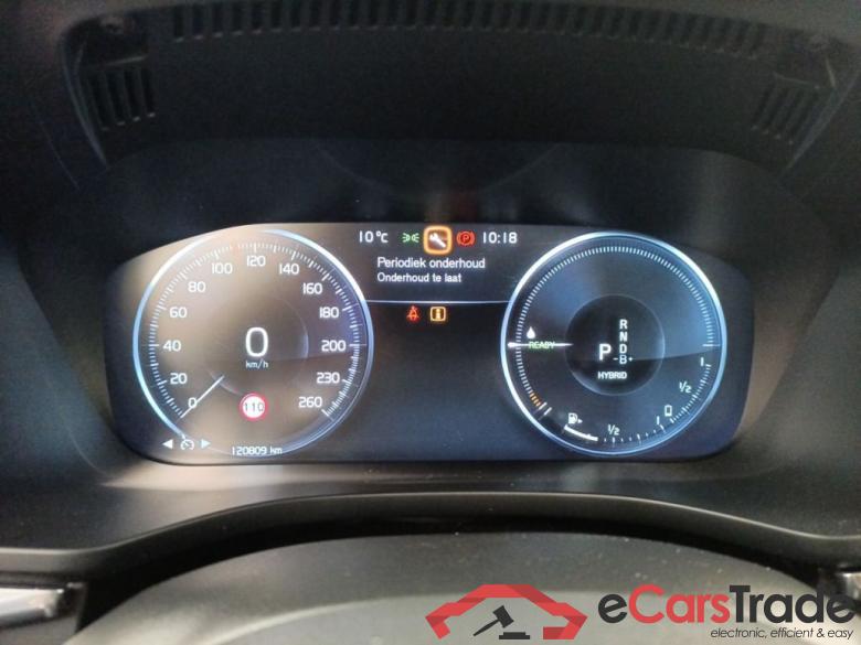 Volvo XC60 T8 e4x4 Geartronic Momentum Pro 5d #6