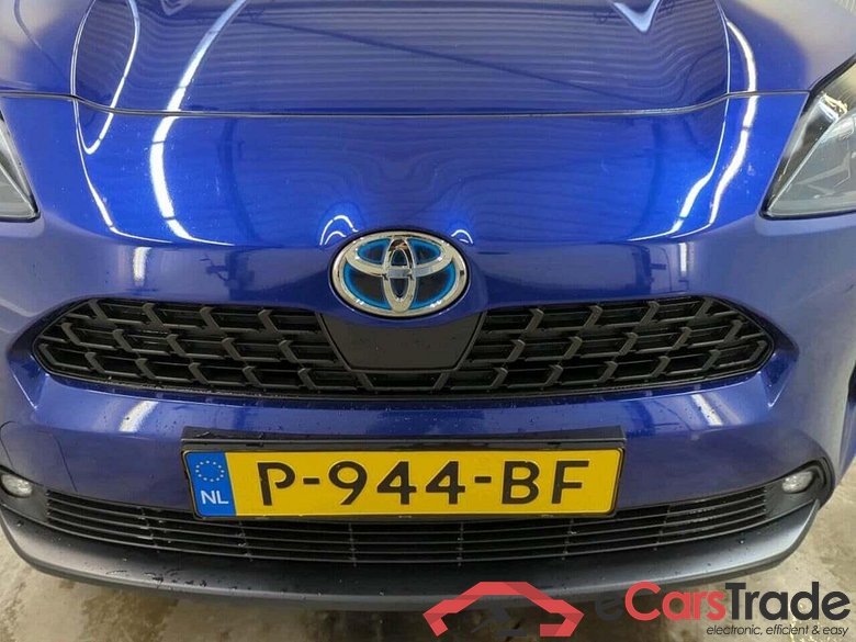 TOYOTA Yaris Cross 1.5 Hybrid First Ed. #4