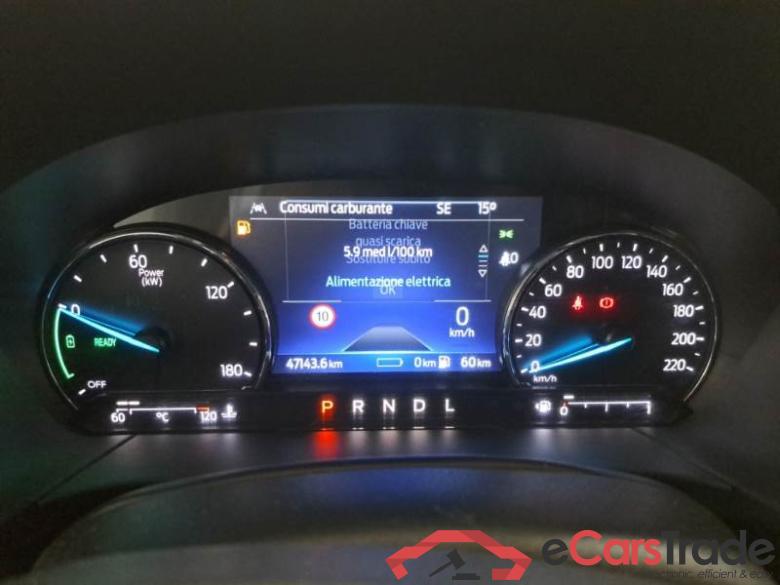 FORD KUGA / 2019 / 5P / SUV 2.5 BENZINA PHEV 225CV 2WD TITANIUM AUT #4