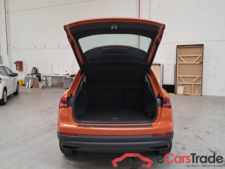 AUDI Q3 / 2018 / 5P / SUV 35 TFSI S TRONIC BUSINESS #5