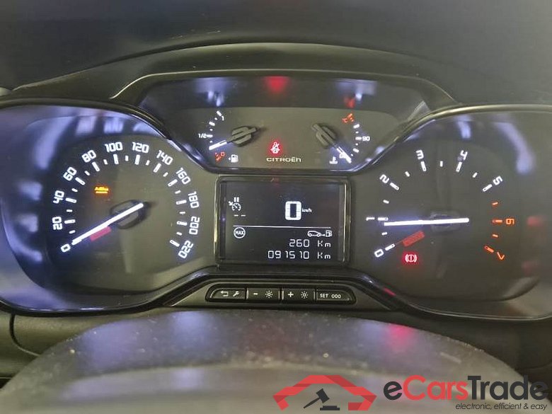 CITROEN C3 / 2020 / 5P / BERLINA BLUEHDI 100 SeS FEEL #4