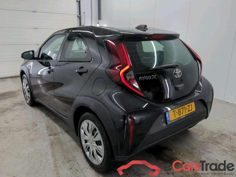 TOYOTA Aygo X 1.0 VVT-i MT Play #6