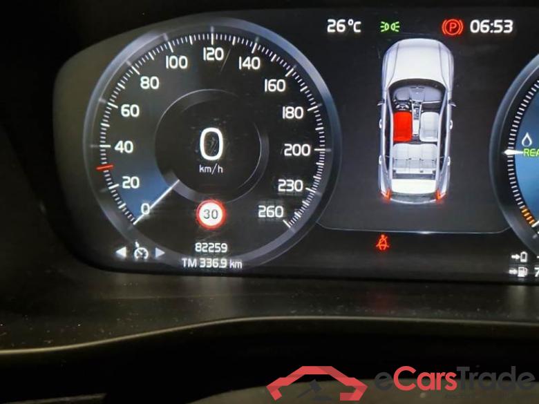 VOLVO XC40 / 2017 / 5P / SUV T4 PLUG-IN HYBRID AUTO RECH INSCRIP EXPR #4