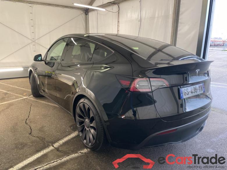 TESLA Model Y / 2020 / 5P / SUV Performance Dual-Motor AWD #3