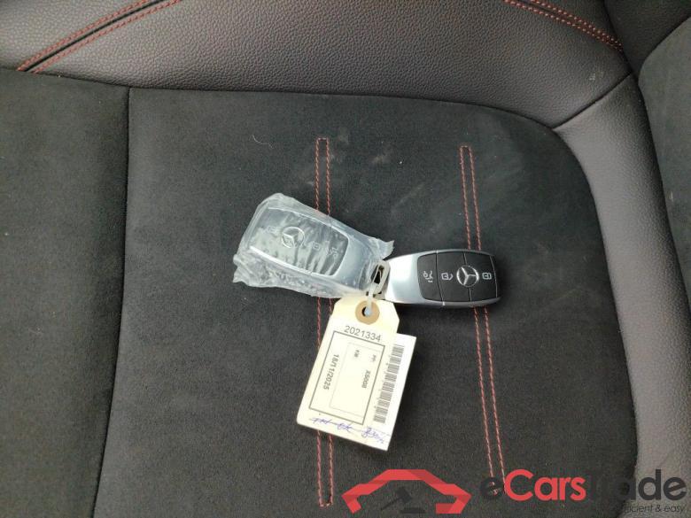 Mercedes-Benz EQA EQA 250+ AMG Line 5d #4