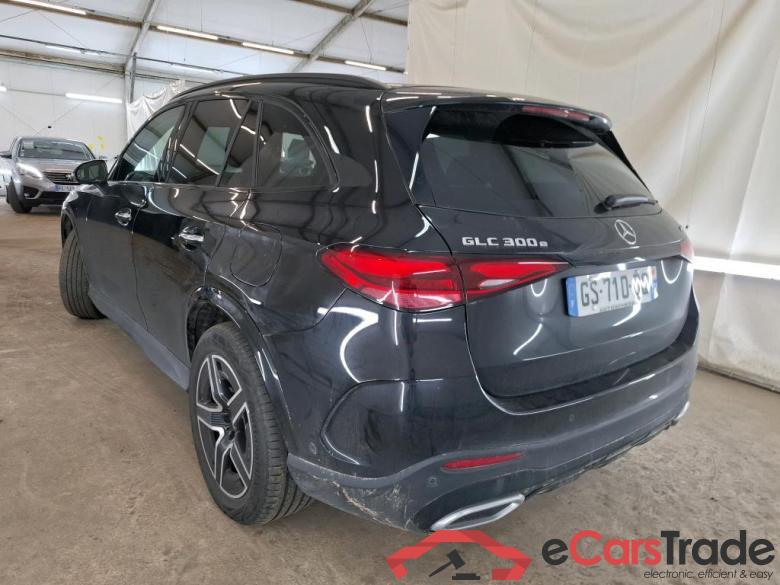 MERCEDES-BENZ GLC / 2022 / 5P / SUV GLC 300 e AMG Line 4MATIC #2