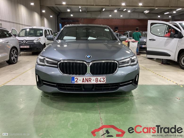 BMW 5-serie 2.0 520D 120KW AUTO #2