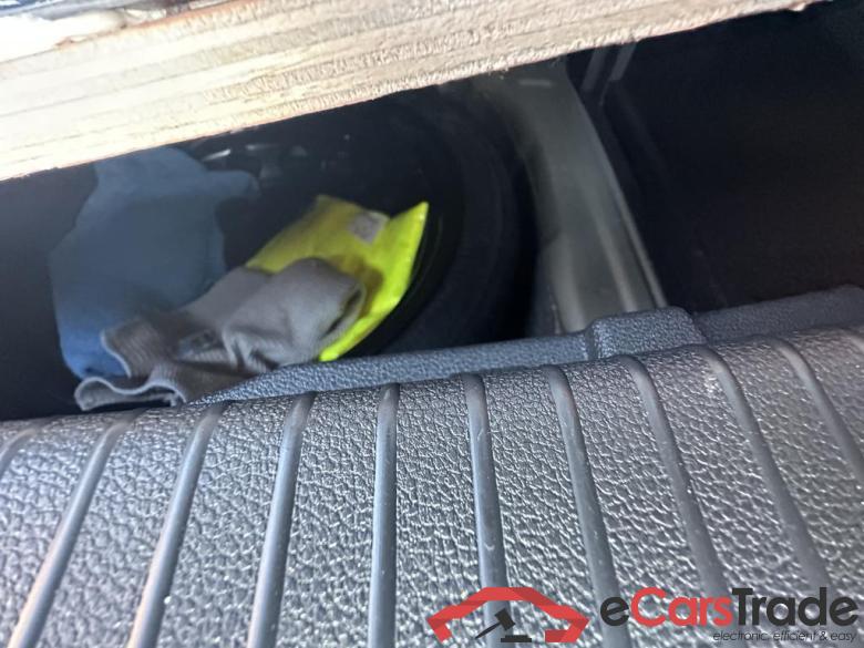 VOLKSWAGEN T-Cross T-Cross R-Line Business Premium 1.0 TSI 85 kW (116 ch) 6 vitesses manuel #4