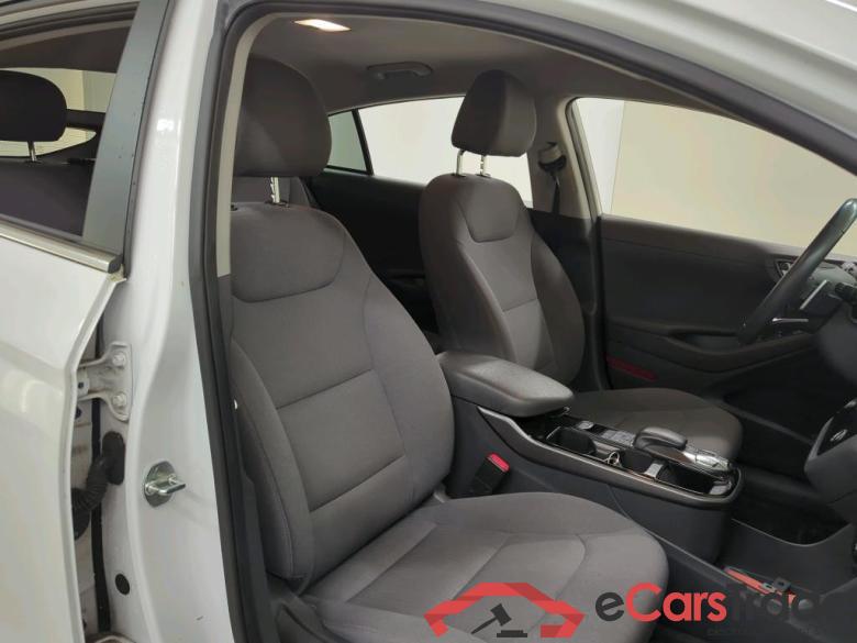 Hyundai IONIQ EV Comfort 5d #3