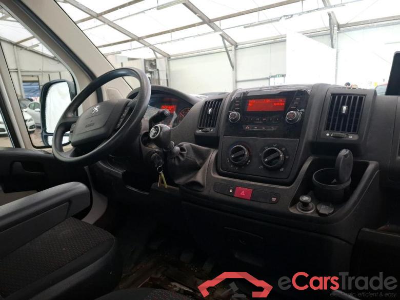 PEUGEOT BOXER CHASSIS CAB SC VU 2p VGA 2.0 BLUEHDI 130 S&S PRO SR 435 L3 châssis cabine #5